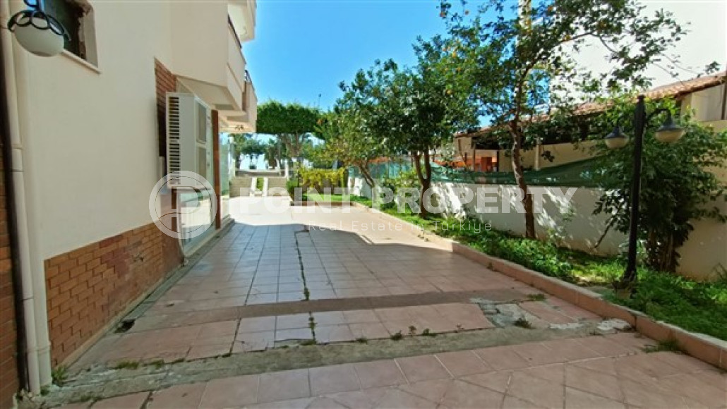 Ухоженная четырехкомнатная квартира 160 м2, в центре Аланьи в двух минутах от Средиземного моря-id-3430-фото-9