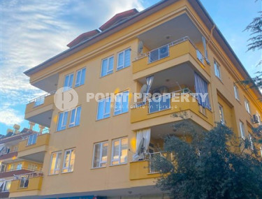 A three-storey building is offered for sale in the very center of Alanya (residential premises and shops), with the possibility of obtaining Turkish citizenship-id-3435-photo-2