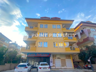 A three-storey building is offered for sale in the very center of Alanya (residential premises and shops), with the possibility of obtaining Turkish citizenship-id-3435-photo-3