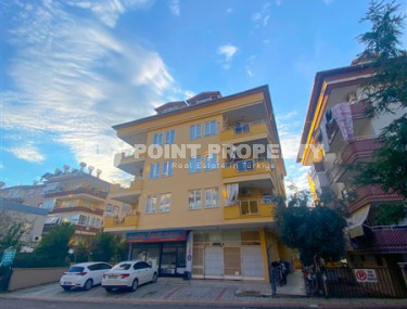 A three-storey building is offered for sale in the very center of Alanya (residential premises and shops), with the possibility of obtaining Turkish citizenship-id-3435-photo-5