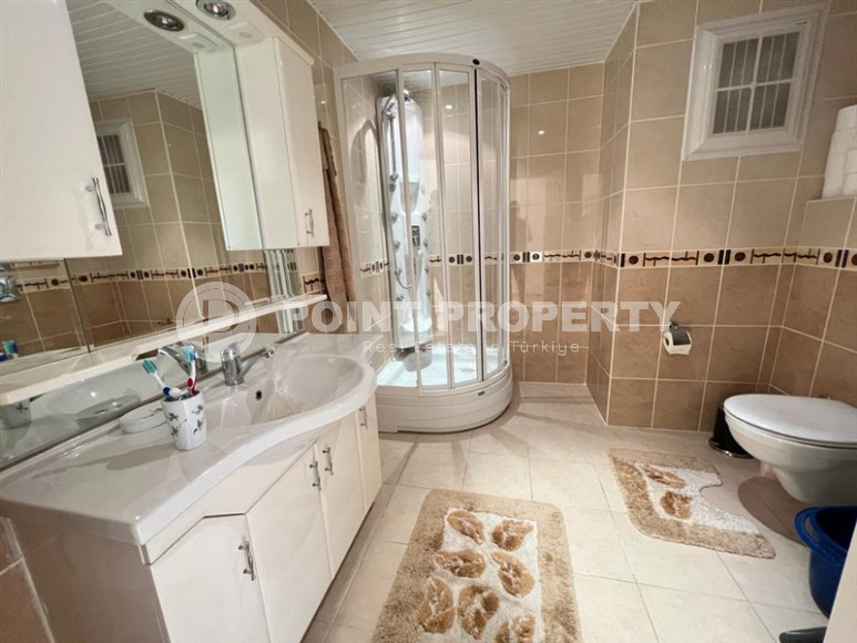 Видовая квартира 110 м2 с мебелью в 50 метрах от моря, район Тосмур-id-3440-фото-25