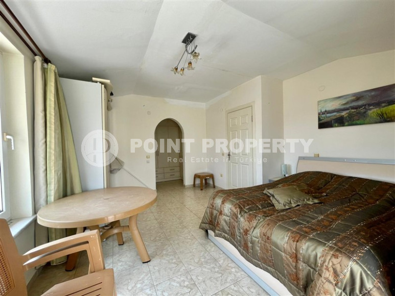 Spacious furnished duplex 4+1, 210m² with stunning panorama of the Toros Mountains in the center of Alanya-id-1304-photo-8