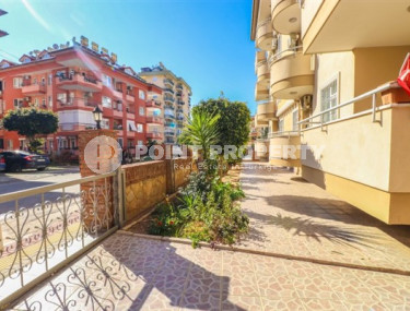 Furnished five-room penthouse with two balconies, Alanya center-id-3449-photo-4