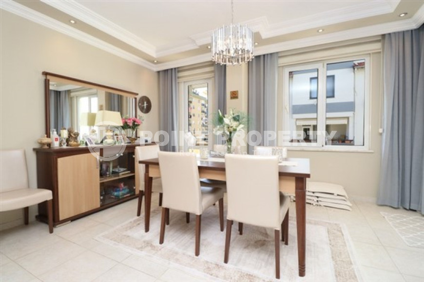 Меблированный пятикомнатный пентхаус с двумя балконами, центр Аланьи-id-3449-фото-6