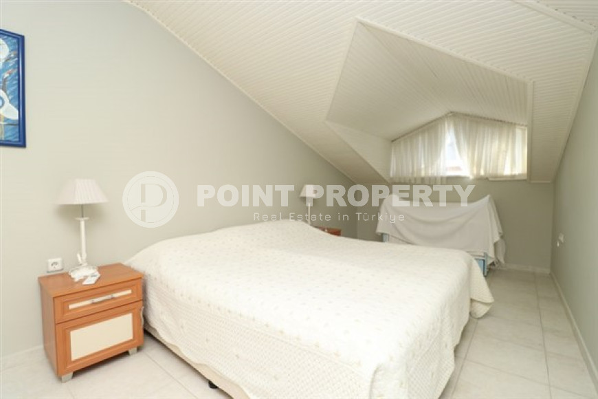 Меблированный пятикомнатный пентхаус с двумя балконами, центр Аланьи-id-3449-фото-18