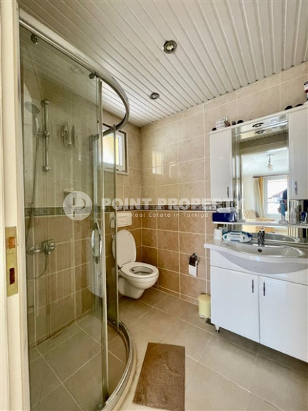 Spacious furnished duplex 4+1, 210m² with stunning panorama of the Toros Mountains in the center of Alanya-id-1304-photo-14