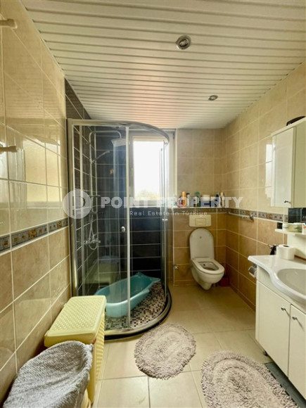 Spacious furnished duplex 4+1, 210m² with stunning panorama of the Toros Mountains in the center of Alanya-id-1304-photo-18