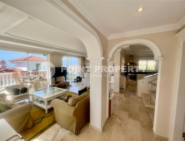 Three-storey villa with an area of 250 m2 in the Kargicak area, near the Taurus Mountains-id-3454-photo-4