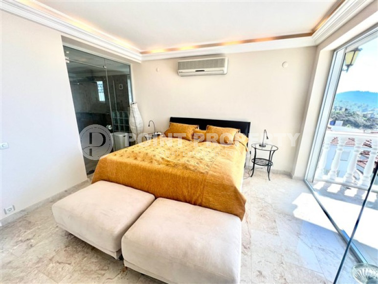 Трёхэтажная вилла с площадью 250 м2 в районе Каргыджак, вблизи Торосских гор-id-3454-фото-11