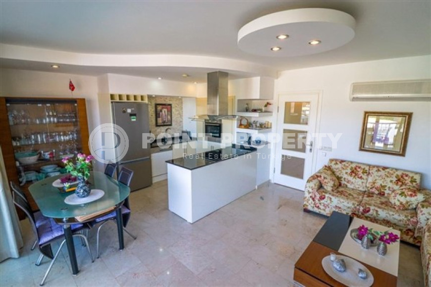 Комфортабельный пентхаус с площадью 150 м2 в 250 метрах от моря, район Конаклы-id-3455-фото-3