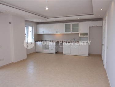Spacious apartment with an area of 115 m2 250 meters from the sea, Mahmutlar district-id-3456-photo-1