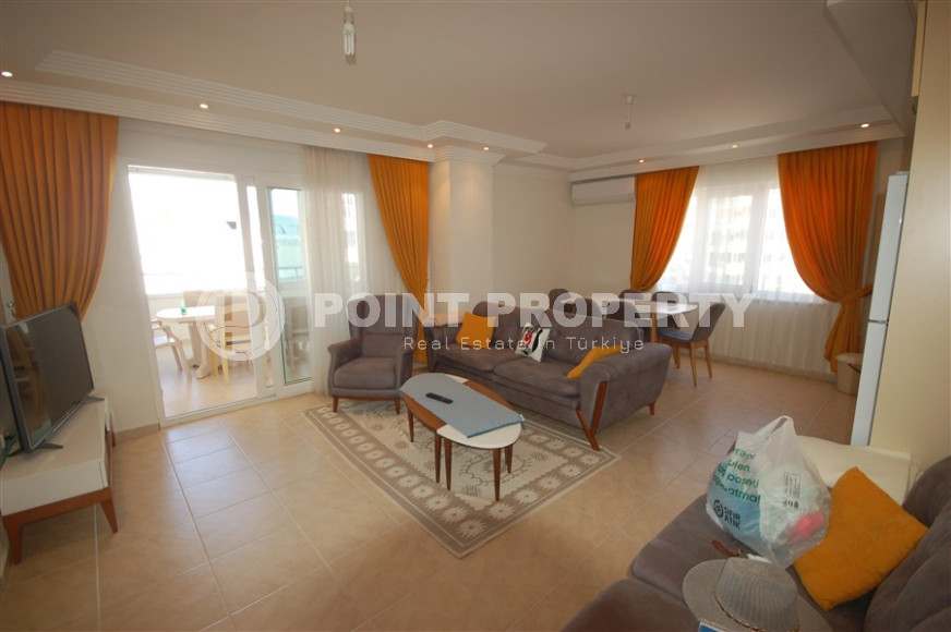 Three-room apartment with a swimming pool in the lower part of the Oba district, 75 m2-id-1305-photo-2
