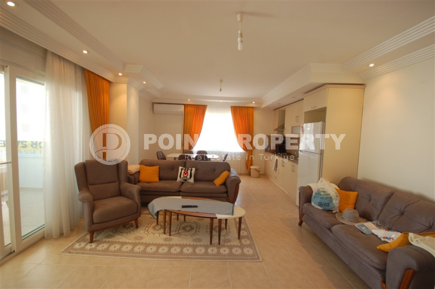 Three-room apartment with a swimming pool in the lower part of the Oba district, 75 m2-id-1305-photo-4