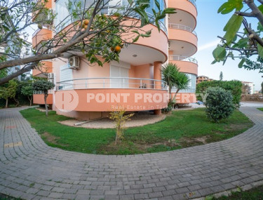 Готовая к проживанию трёхкомнатная квартира с просторными балконами, район Тосмур-id-3459-фото-2