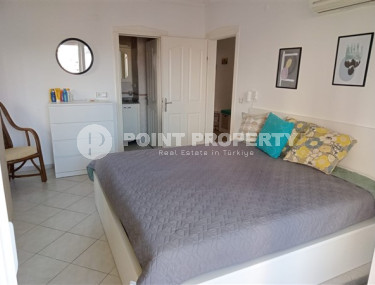 Готовая к проживанию трёхкомнатная квартира с просторными балконами, район Тосмур-id-3459-фото-3