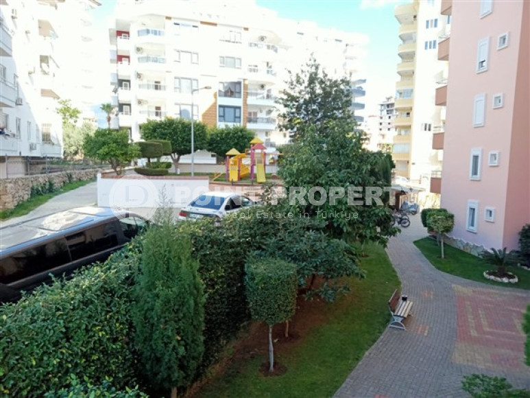 Готовая к проживанию трёхкомнатная квартира с просторными балконами, район Тосмур-id-3459-фото-5