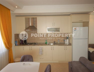 Three-room apartment with a swimming pool in the lower part of the Oba district, 75 m2-id-1305-photo-5