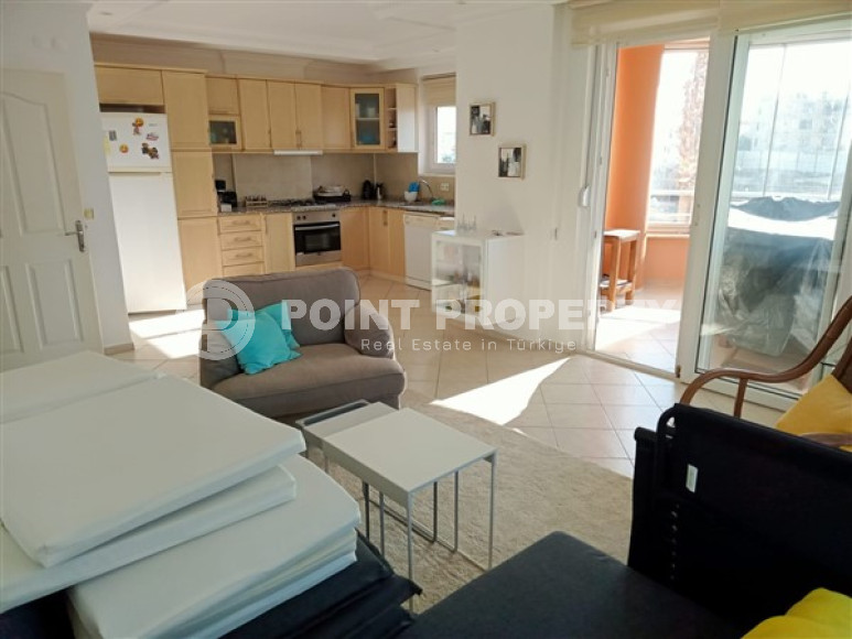 Готовая к проживанию трёхкомнатная квартира с просторными балконами, район Тосмур-id-3459-фото-11