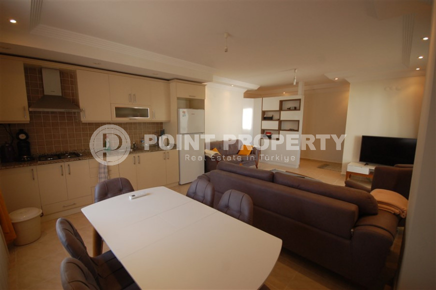 Three-room apartment with a swimming pool in the lower part of the Oba district, 75 m2-id-1305-photo-6