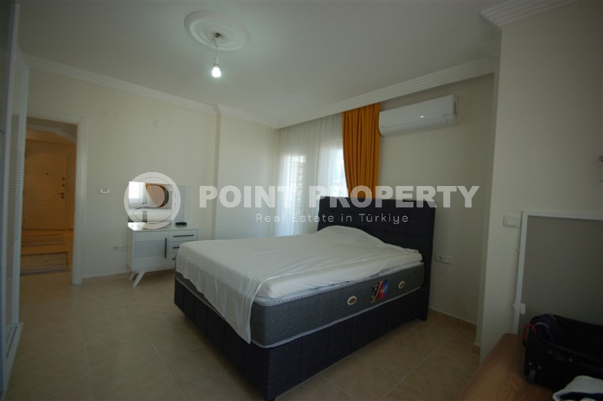 Three-room apartment with a swimming pool in the lower part of the Oba district, 75 m2-id-1305-photo-10