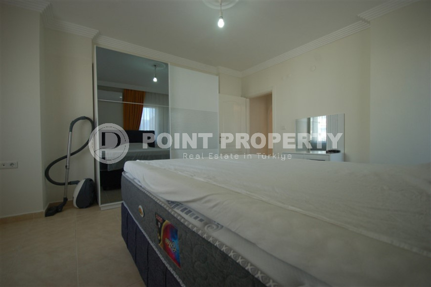 Three-room apartment with a swimming pool in the lower part of the Oba district, 75 m2-id-1305-photo-12