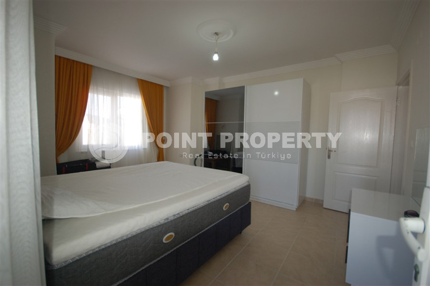 Three-room apartment with a swimming pool in the lower part of the Oba district, 75 m2-id-1305-photo-14