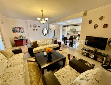 Comfortable three-room apartment 130 m2 250 meters from the sea, Mahmutlar district-id-3465-photo-1