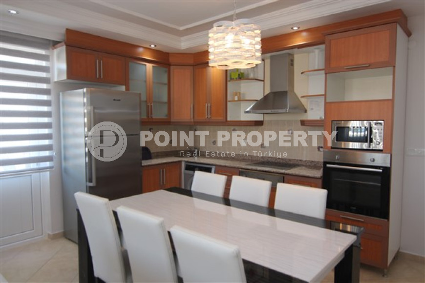 Spacious two-level apartment with an area of 200 m2, Mahmutlar district-id-3466-photo-3