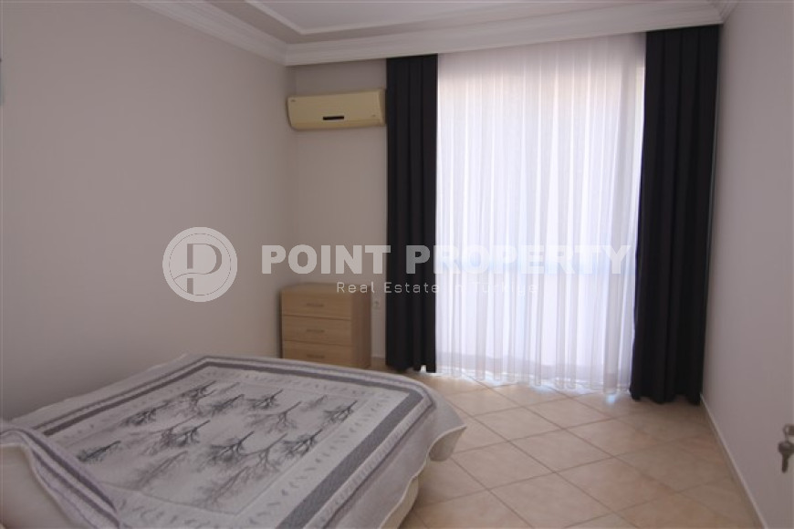 Spacious two-level apartment with an area of 200 m2, Mahmutlar district-id-3466-photo-5