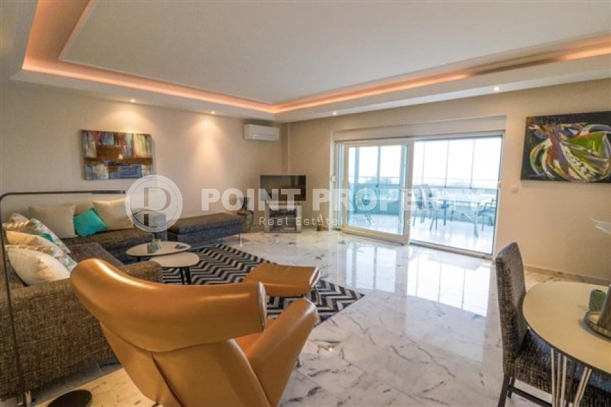 Вместительные апартаменты 4+1 и 170 м2 возле городских пляжей района Тосмур-id-3469-фото-3