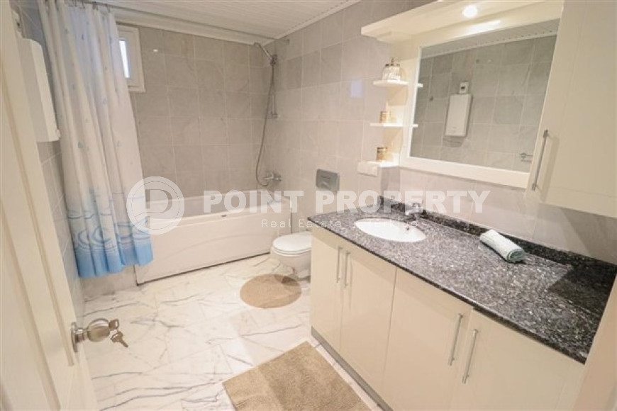 Вместительные апартаменты 4+1 и 170 м2 возле городских пляжей района Тосмур-id-3469-фото-12