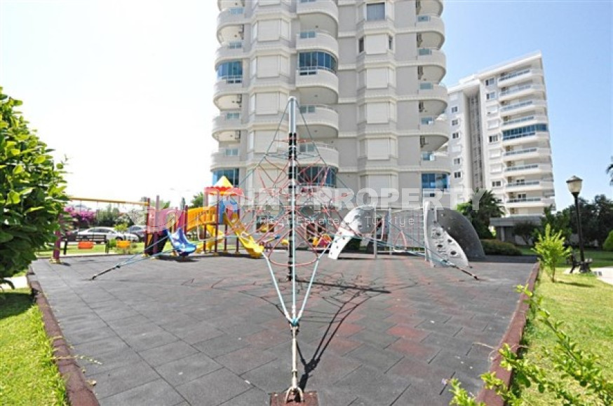 Вместительные апартаменты 4+1 и 170 м2 возле городских пляжей района Тосмур-id-3469-фото-20