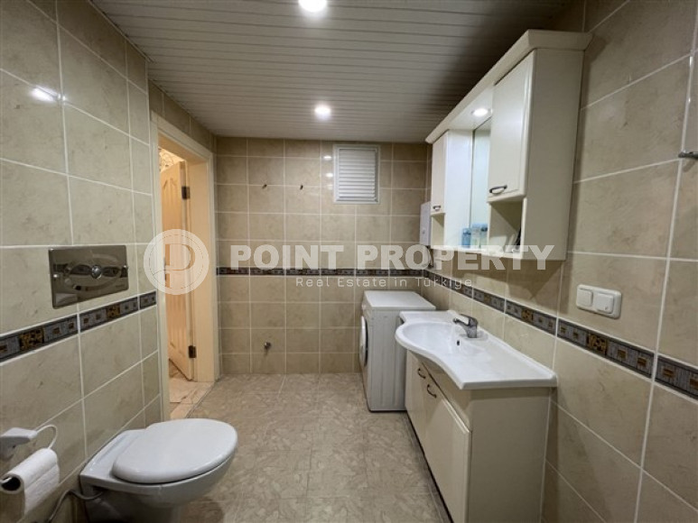Large three-room apartment 110 m2 with two balconies and bathrooms, in the Cikcilli area-id-3472-photo-13