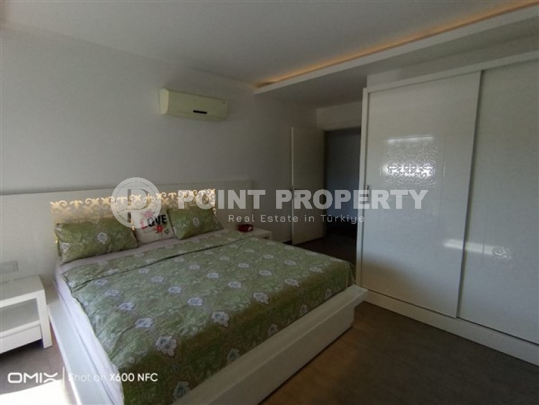 Трёхкомнатная дуплексная квартира 170 м2 с мебелью в доме 2015 года, район Оба-id-3476-фото-12