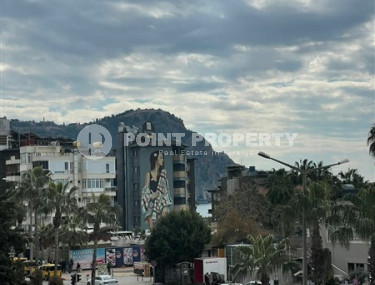 Прекрасная четырехкомнатная квартира 135 м2 на первой береговой линии, центр Аланьи-id-3487-фото-3