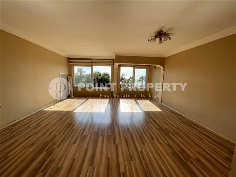 Прекрасная четырехкомнатная квартира 135 м2 на первой береговой линии, центр Аланьи-id-3487-фото-10