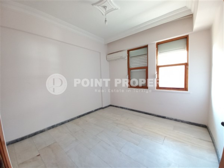 Ухоженные апартаменты с двумя балконами в 150 метрах от пляжа Клеопатры, центр Аланьи-id-3499-фото-2