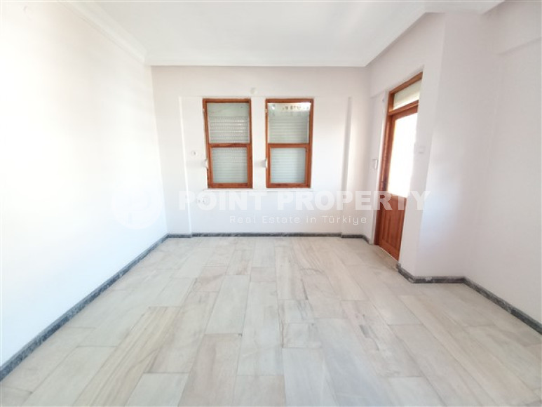 Ухоженные апартаменты с двумя балконами в 150 метрах от пляжа Клеопатры, центр Аланьи-id-3499-фото-4