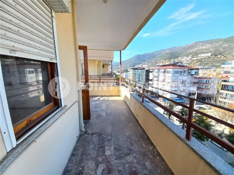 Ухоженные апартаменты с двумя балконами в 150 метрах от пляжа Клеопатры, центр Аланьи-id-3499-фото-8