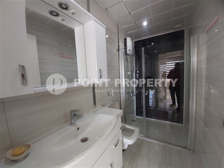 Comfortable 2+1 apartment with an area of 135 m2, in the center of Alanya, Damlatas-id-3500-photo-2