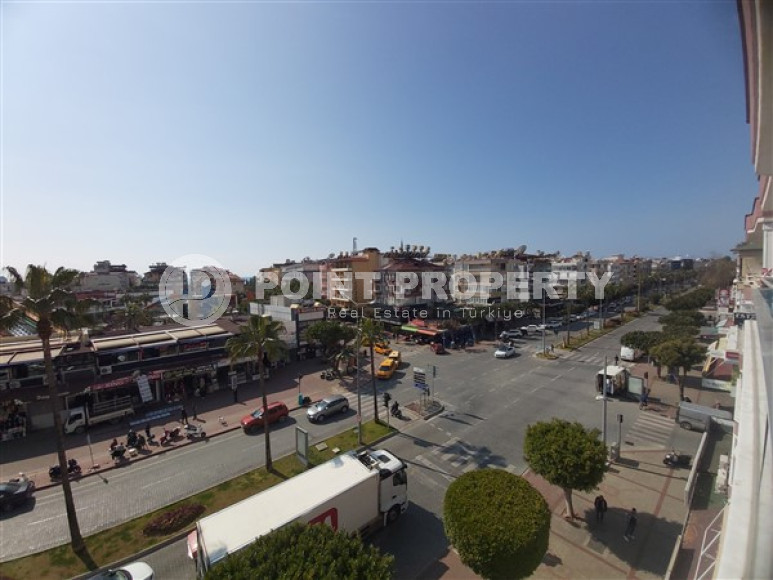 Comfortable 2+1 apartment with an area of 135 m2, in the center of Alanya, Damlatas-id-3500-photo-11