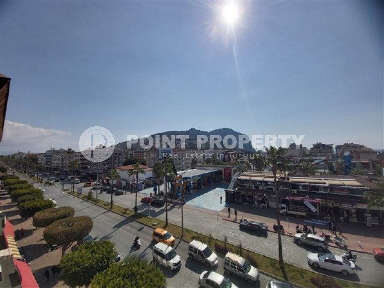 Comfortable 2+1 apartment with an area of 135 m2, in the center of Alanya, Damlatas-id-3500-photo-12
