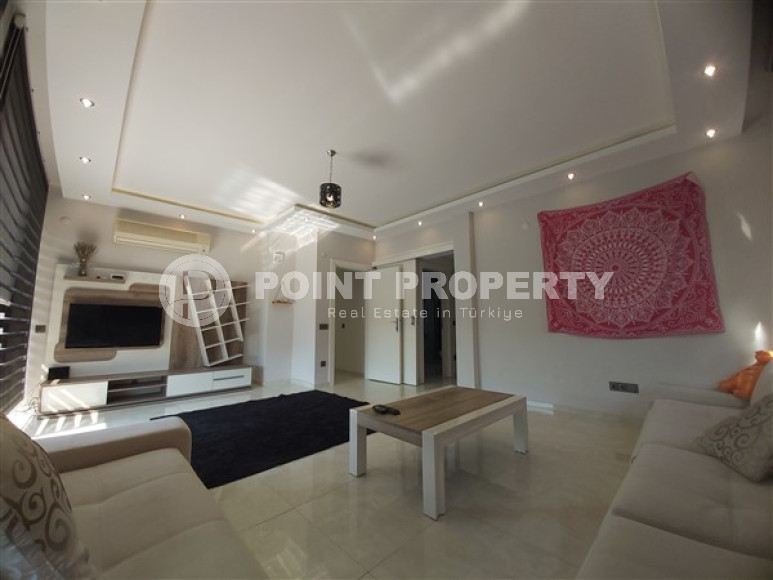 Comfortable 2+1 apartment with an area of 135 m2, in the center of Alanya, Damlatas-id-3500-photo-13