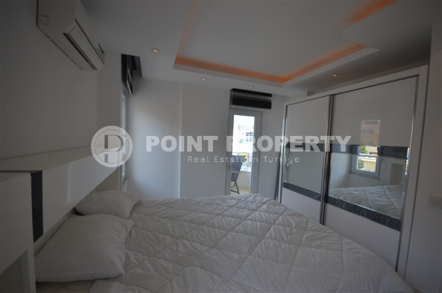 Spacious apartment with a 2+1 layout and an area of 90 m2 in a complex with a private pool and garden in the Oba area, 250 meters from the sea-id-1309-photo-9