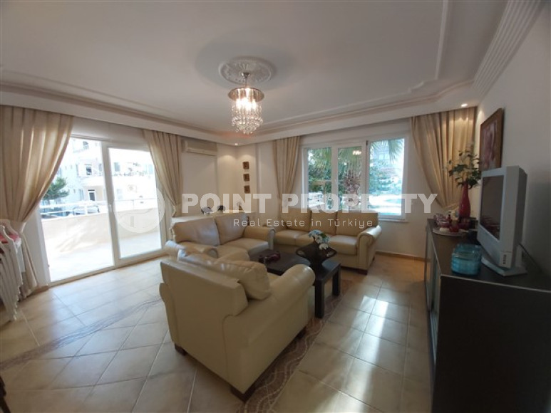 Универсальная добротная квартира (2+1) в центре района Махмутлар всего в 400 метрах от моря.-id-3509-фото-2