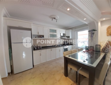 Универсальная добротная квартира (2+1) в центре района Махмутлар всего в 400 метрах от моря.-id-3509-фото-3