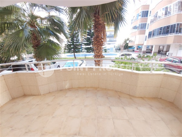 Универсальная добротная квартира (2+1) в центре района Махмутлар всего в 400 метрах от моря.-id-3509-фото-8