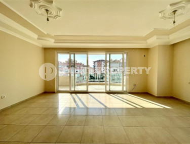 Ухоженная большая квартира с площадью 110 м2 в 300 метрах от городской инфраструктуры, центр Аланьи-id-3513-фото-1