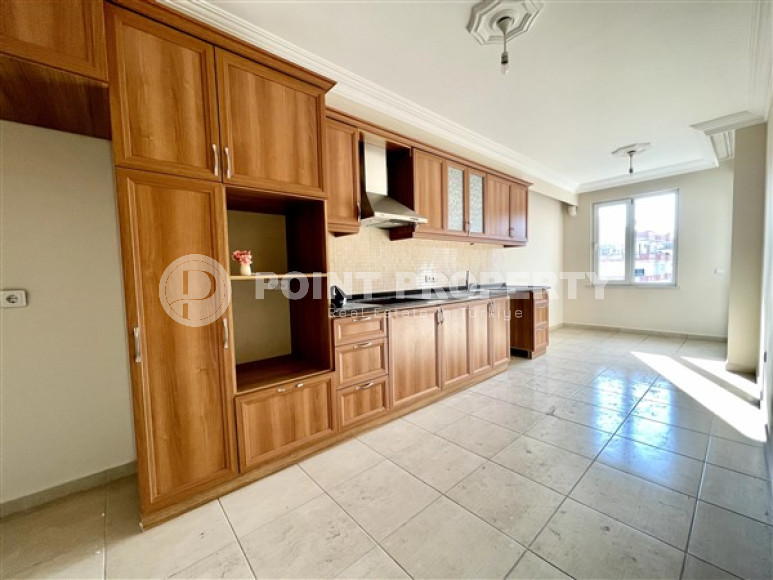 Ухоженная большая квартира с площадью 110 м2 в 300 метрах от городской инфраструктуры, центр Аланьи-id-3513-фото-2