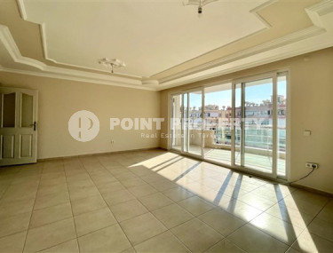 Ухоженная большая квартира с площадью 110 м2 в 300 метрах от городской инфраструктуры, центр Аланьи-id-3513-фото-4